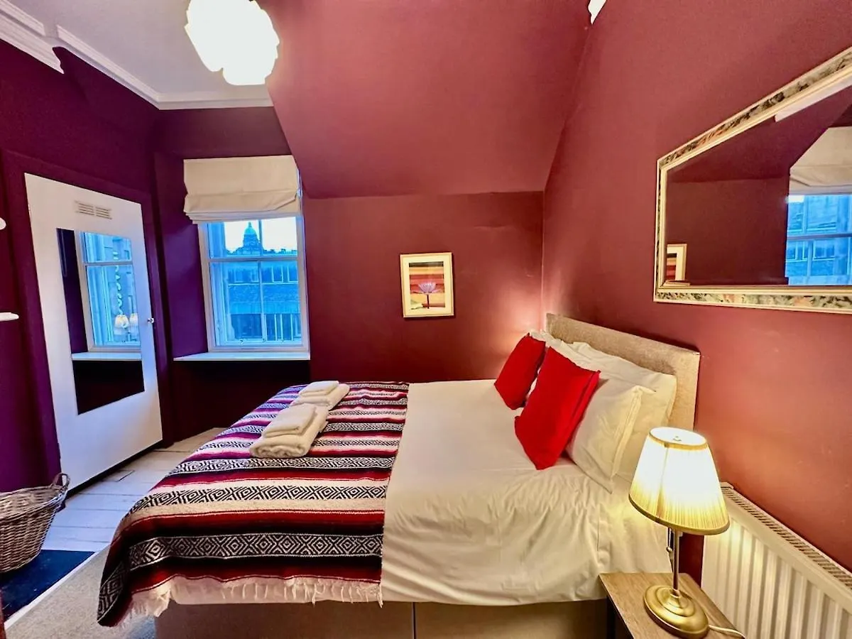 Appartamento Boho Central Old Town Base Edimburgo